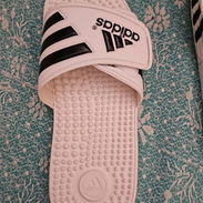 Chancletas Adidas originales - Img 55814042