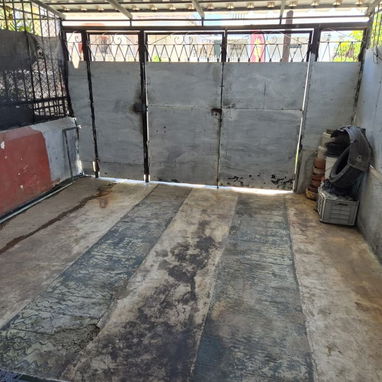 Venta de casa biplanta en Santo Suarez cerca de Santa Catalina. - 3/10