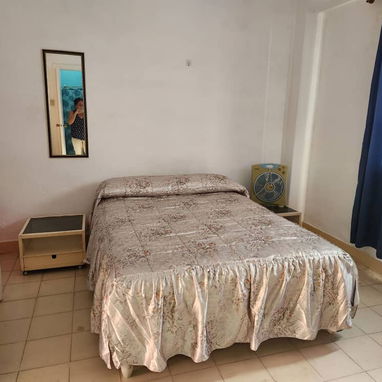 📚 Ideal para Estudiantes de Medicina – Apartamentos en el Vedado - Img 120703787