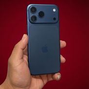 IPhone 17 pro max 256gb libre 99% de batería incluye un forro en la compra - Img 56594142