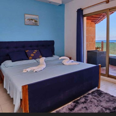 Confort Rentals: Casa de Lujo en Santa Fe β Piscina, Jacuzzi y Salida al Mar - Img 116838421
