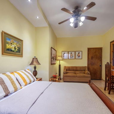Apartamento de lujo en el corazon del Vedado. No se va la luz! - Img 108893755