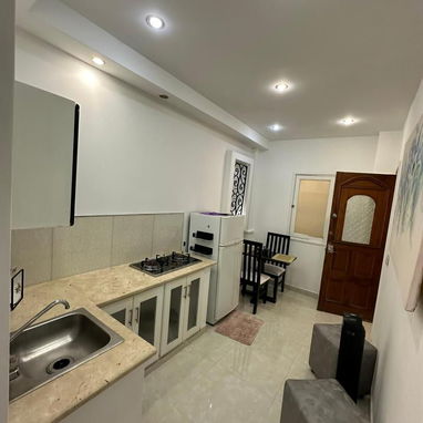 🏡Cod.Z Renta por largas estancia en el Vedado . Oportunidad única - Img 116011393