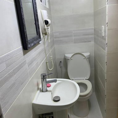 Apartamento de renta lineal ( zona donde no se va la luz) - Img 122925923