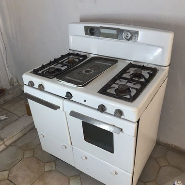 Cosina vintage Original de los 50 , producto en excelente estado y entrega rápida y confiable - Img 118199878