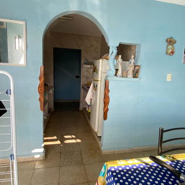 Vendo apartamento ubicado en calzada Primelles y final edif 6 apto 10 casino deportivo. Cerro. Se deja con todos los ute - Img 125707633