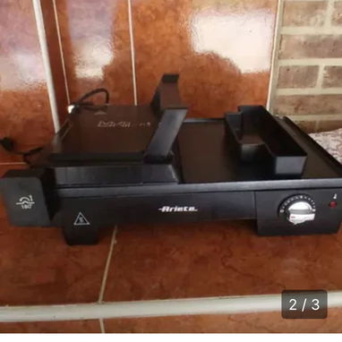 Vendo Café expreso y plancha para hamburguesa y etc ,se ha usado muy poco esta casi  nuevo ,precio 60 USD 53508951 solo - Img 126266900