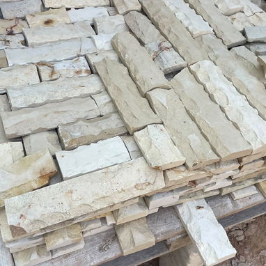 Venta de tiriya de lajon , recorrería de lajas y rodapié de mármol crema todo de excelente calidad no olvides en contar - Img 126713771