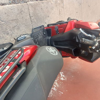 se vende moto de 200 cc como nueva - Img 123130124
