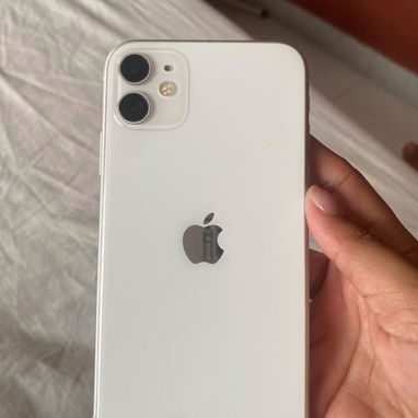 iPhone 11 🤍 Batería 🪫 74 iOS 26.2 Sin cuenta iCloud  Libre de fábrica  Almacenamiento 64  Face ID ✔️ True Tone ✔️ Con - 2/2