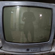 Televisor 21¨ de tubo de pantalla - Img 54345925