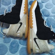 Tennis Nike, son Originales - Img 55732500