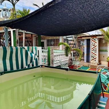 Se renta casa de 4 habitaciones a 60 metros de la playa de Guanabo con piscina de lona. 54026428 - Img 121106800