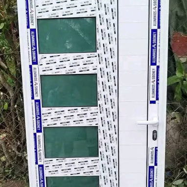 ✅ El precio se olvida pero la calidad se recuerda Realizamos trabajos de carpintería de aluminio y cristales - Img 122513987