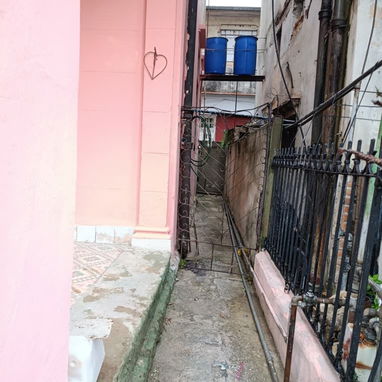 SE VENDE CASA EN SANTOS SUÁREZ - 6/10