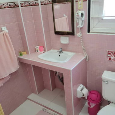 Se renta apartamento independiente con todas las comodidades en el Centro Histórico de la Habana Vieja para extranjeros. - Img 98826798