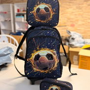 🎒📚MOCHILA DE RUEDITAS PARA NIÑOS✨ CON MERENDERO Y CARTUCHERA✨DISEÑO DE FÚTBOL - Img 56829211