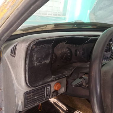 Carro Ford del 91 que es el carro más barato en Holguín - Img 125896455