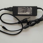 CARGADOR PARA LAPTOP TOSHIBA - Img 53491943