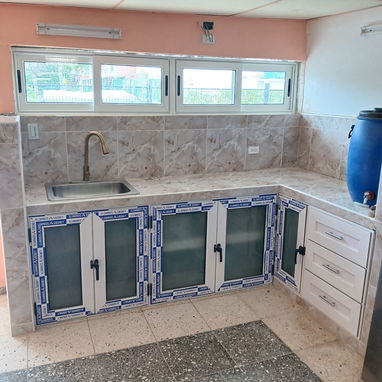 Marquetería de Aluminio y Cristal [ Puertas ,Ventanas ,Bajos de Mesetas ,Paños Fijos ,Mamparas de Baño entre otras cosas - 2/20
