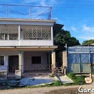 Casa biplanta (solo la parte de arriba) con garaje independiente y 2/4 - Img 45405128