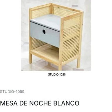 Mesa de noche - Img 123656061
