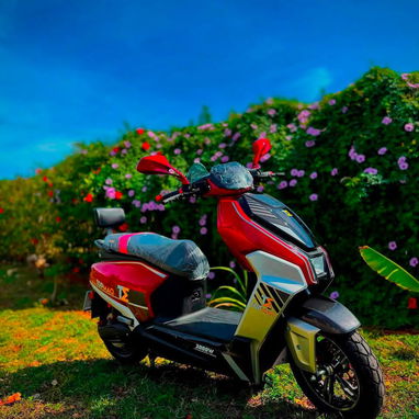 *〽️MOTO ELECTRICA TOPMAQ E4〽️*  ⚙️ Especificaciones: • Motor: 3000 W • Voltaje: 72 V • Batería: 45 Ah • Controlador / Ca - 7/7