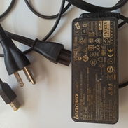 Cargador para portatil LENOVO, INPUT: 100-240V-1.2A, 50-60HZ OUTPUT: 20 V-2.25 A - Img 57846179