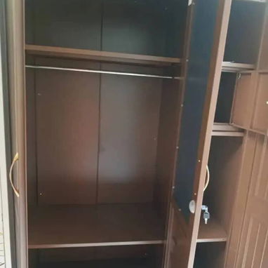 Closet con caja de seguridad - 2/4