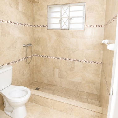 Casa de 3 pisos en Santo Suárez - 4/9