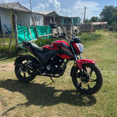 En venta. Lifan cadenera. Tiene su chapa. Para más información contactarme al pv o al  53311633 Precio: 2200  Está en Vi - 5/5