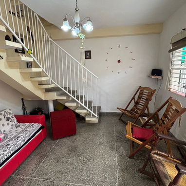🏡EN VENTA CASA DE DOS PLANTAS! - 6/10