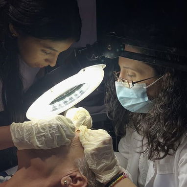 🍀 Shae’s Aesthetic Center te ofrece formaciones sólidas. Educamos profesionales en todos los ámbitos de la estética. - Img 118725247