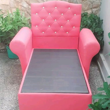 Camas modernas tapizadas con maxima calidad y garantía transporte incluído... - 10/10