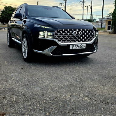 *Hyundai Santa Fe Calígraphy 🔥*  Año: 2022 Hibrido ✳️ Millas: 62.000 ✨ Precio: 33.500 USD 💵 - 5/9
