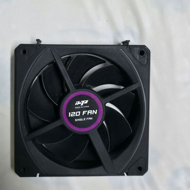 Ventiladores (magneticos )ojo no llevan cable son 3x20usd - 2/4