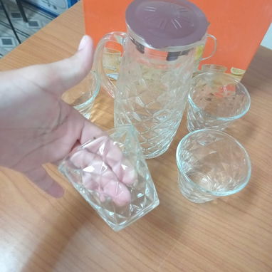 JUEGO DE JARRA DE VIDRIO CON 4 VASOS, ENTREGA DE FACTURA, VARIEDAD DE ÚTILES DEL HOGAR, ETC - Img 124971663