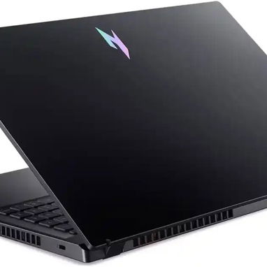 LAPTOP ACER NITRO V15 GAMING - Ryzen 5 + RTX 4050 6GB - 144Hz - $1000 USD - 3/5