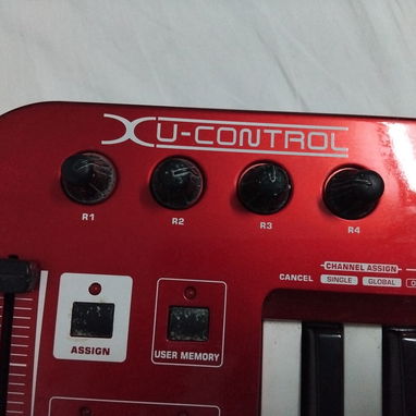 Teclado/controlador Behinger U-CONTROL UMX250 - 4/5