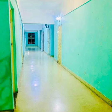 Venta APTO Vedado 1er piso cercano a 25 y O. 2/4 valla de Garage 53356139 - 10/10