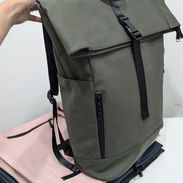 MOCHILA GRANDE DE UNA EXCELENTE CALIDAD TENEMOS VARIOS COLORES - Img 57003995