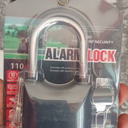 Candado con alarma con pilas d respuesto y 3 llaves. - Img 57694909
