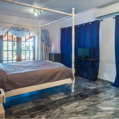 casa con piscina y alberca en santa fe con 5 alcobas +5363689791 - Img 95379980