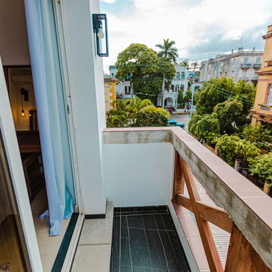 Se renta apartamento en el Vedado de 2 habitaciones y jacuzzi - Img 108066243