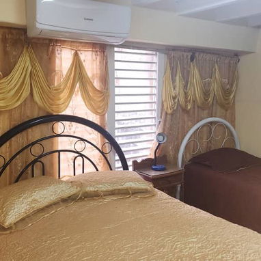 Se rentan habitaciones por la Plaza Vieja en La Habana Vieja.54026428 - 5/10