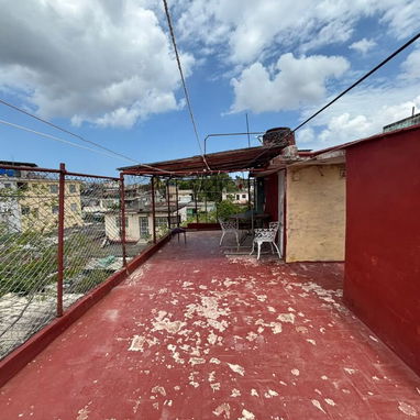 CASA DE DOS PLANTAS EN EL CERRO - 10/10