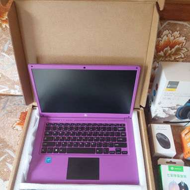 💻 Laptop Rosada Core Innovations (✨️NUEVA EN CAJA 📦)  💎Modelo: CLC14364RDS ⚡️Procesador: Intel Celeron N3350 🧠Ram: 4 - 2/7