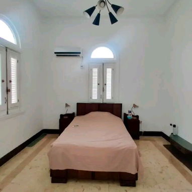 GG-129 | ¡EDIFICIO CAPITALISTA CON VISTA AL MAR! Apartamento Totalmente Remodelado en el Vedado 🔥 - Img 123210756