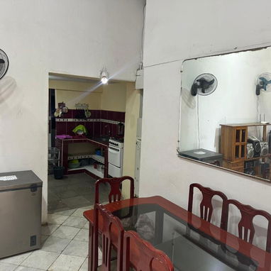 Amplio apartamento en zona soterrada Centro Habana - 9/10