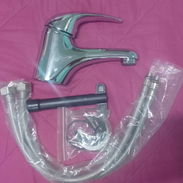 Se vende llave mescladora para lavamanos - Img 56742484